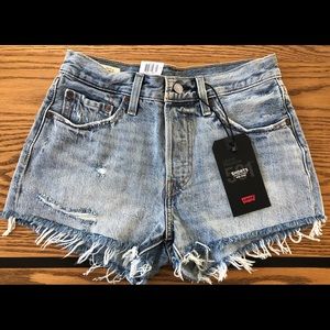 LEVI’s NEW 501 Denim Distressed Shorts SZ 26